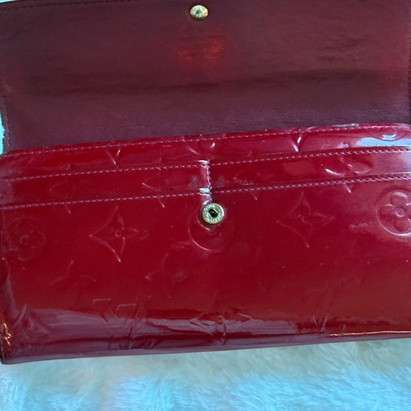 Louis Vuitton Red Wallet - Picture 7 of 13